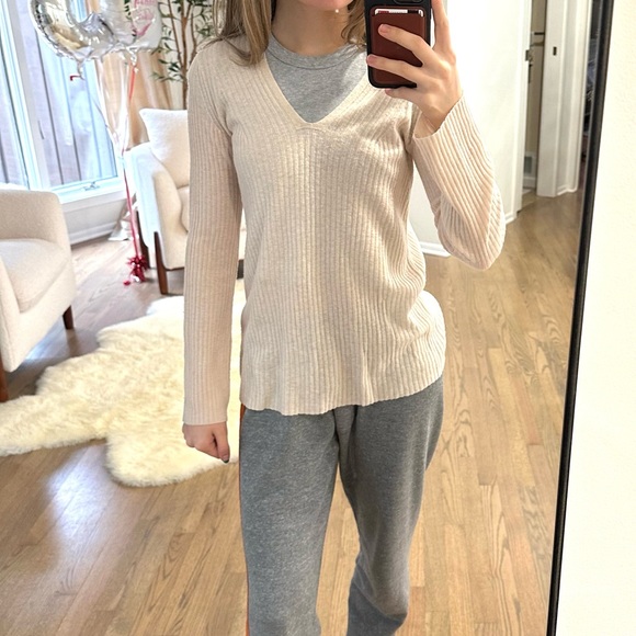 Vince ribbed wool v neck sweater size xs - Picture 2 of 2